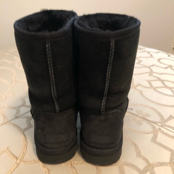 UGG Boots Black, Women, Size 7 - Picture 6 of 9